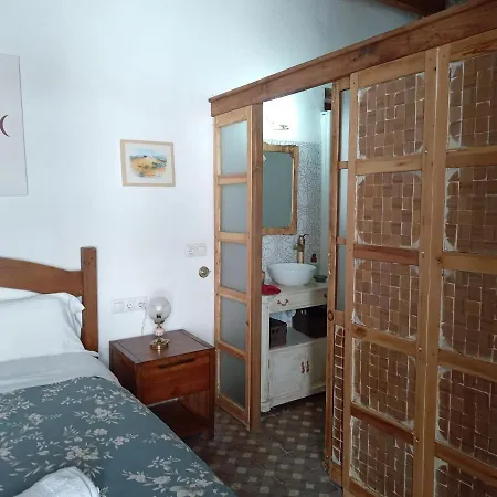 Casa Escondida - Residencia De Artistas בית אירוח *