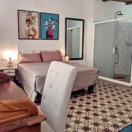 Habitación en casa particular Casa Escondida - Casa De Huéspedes *