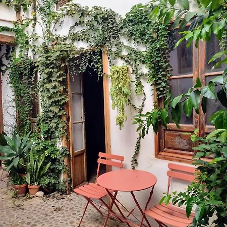 Casa Escondida - Casa De Huéspedes Habitación en casa particular *