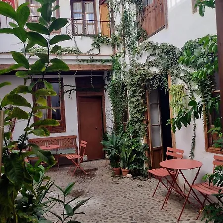 Habitación en casa particular Casa Escondida - Casa De Huéspedes