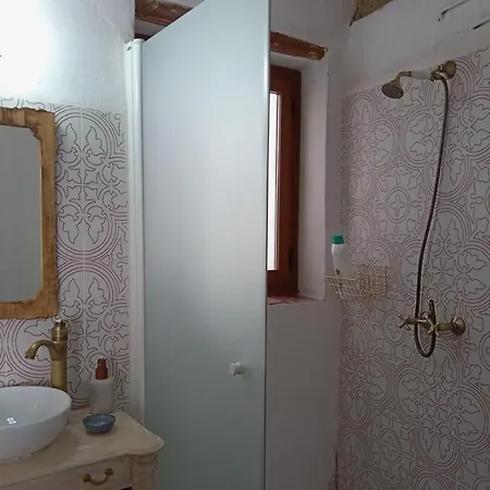 Casa Escondida - Casa De Huéspedes Habitación en casa particular